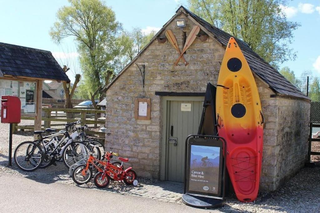 Blueberry Cottage - Lower Mill Estate Somerford Keynes 외부 사진