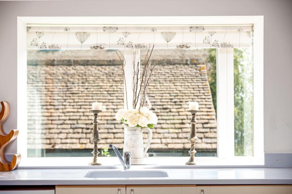 Blueberry Cottage - Lower Mill Estate Somerford Keynes 외부 사진