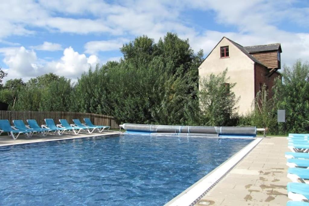 Blueberry Cottage - Lower Mill Estate Somerford Keynes 외부 사진