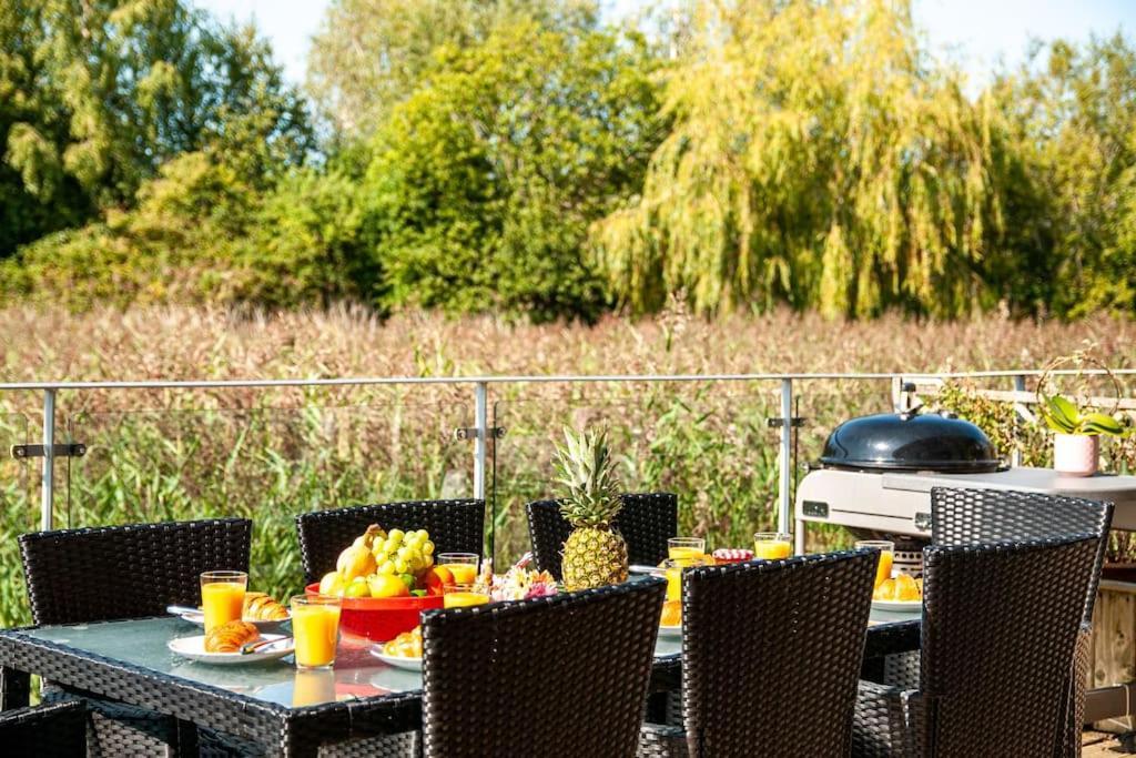 Blueberry Cottage - Lower Mill Estate Somerford Keynes 외부 사진